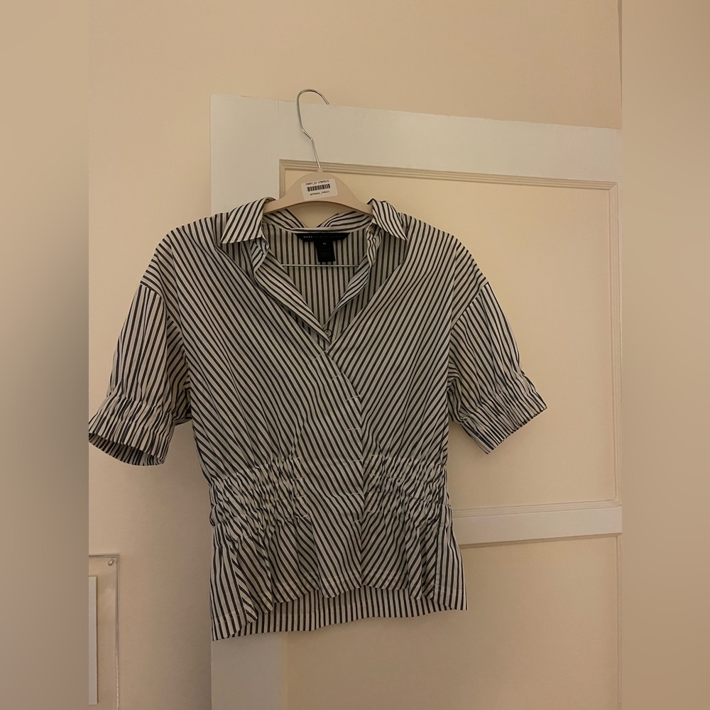 Marc Jacobs Collared Blouse - great for work. Lightly used, good condition.